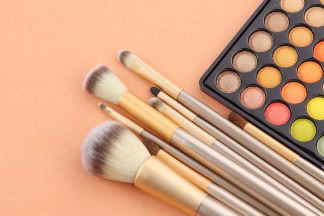 化妆刷怎么清洗，再也不用担心洗不干净刷子了