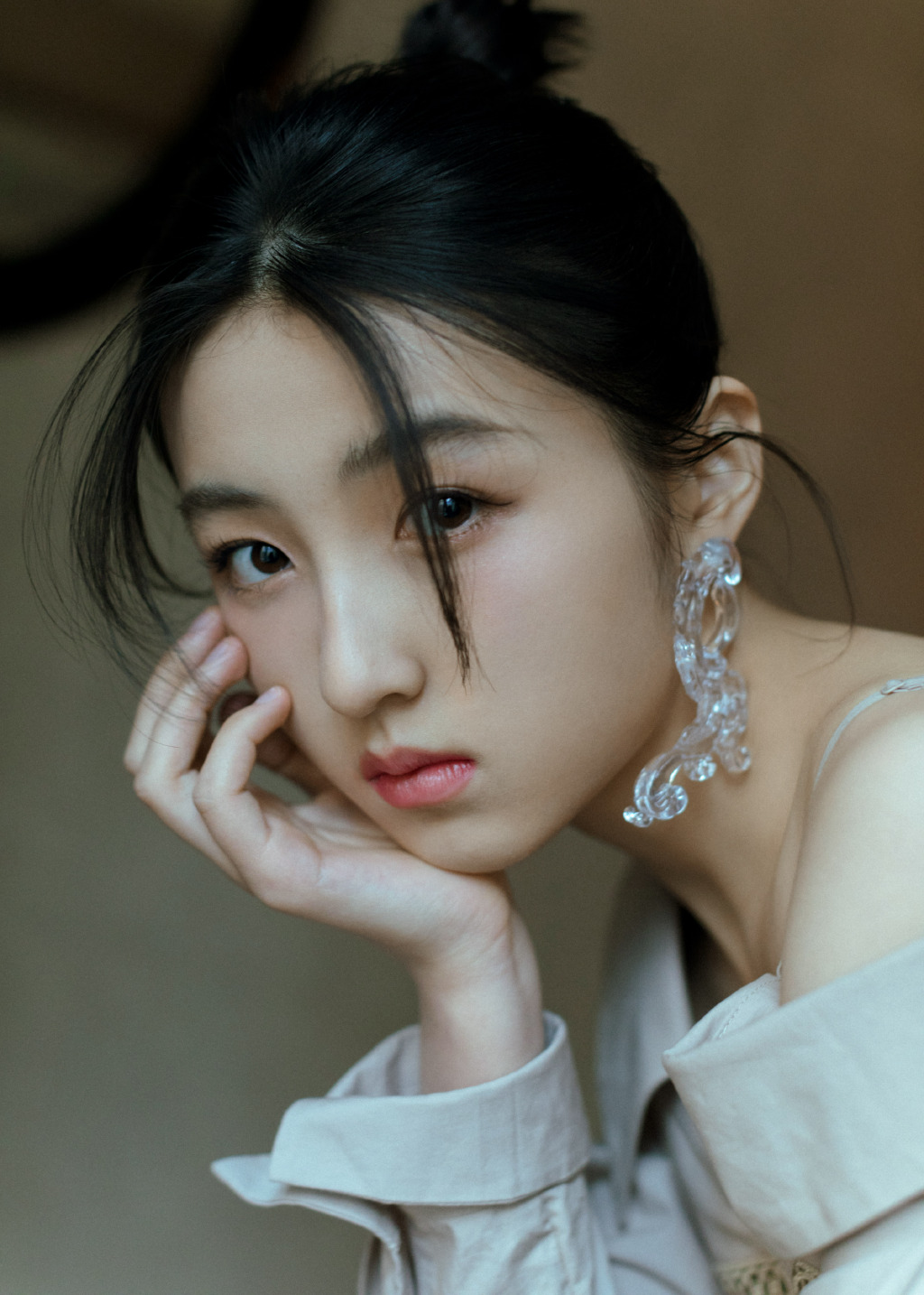 张子枫清新靓丽写真图片