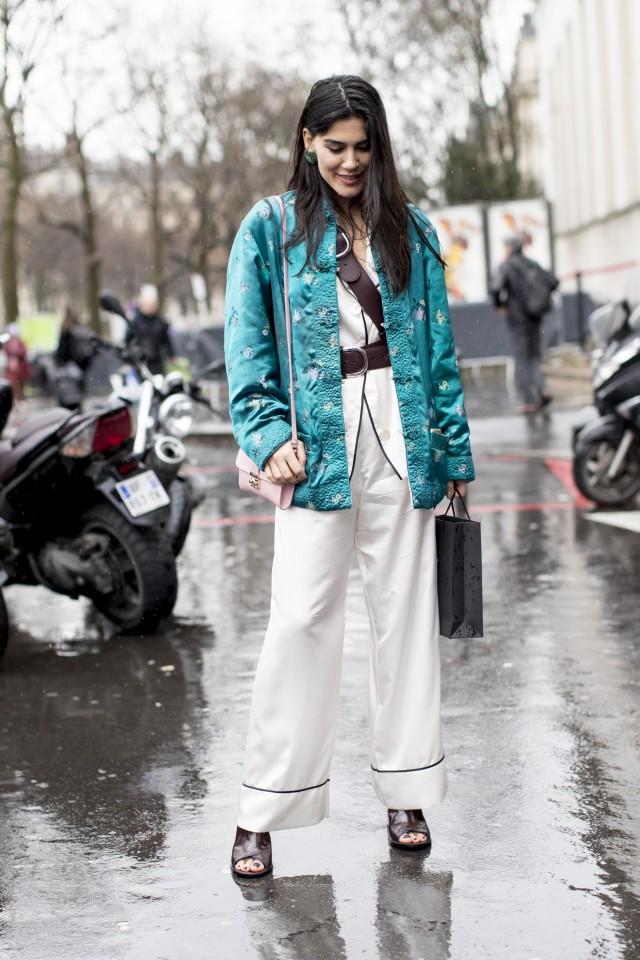 白色裤子怎么搭配上衣,有风范又有气场的搭配技巧