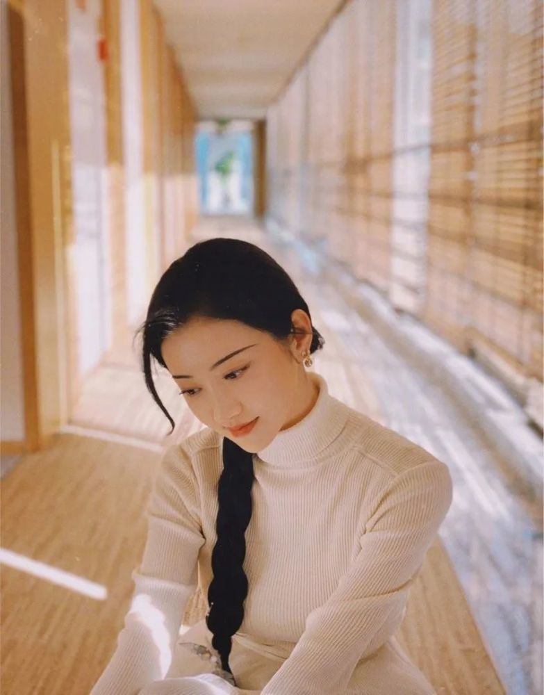 是谁指点景甜走蠢萌白富美路线?修炼氛围美才是变美的捷径!