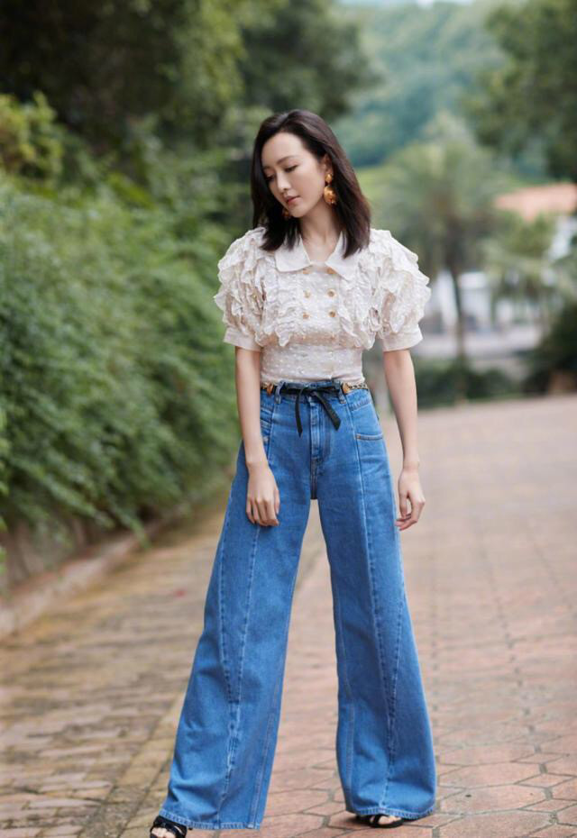 女人不显老穿衣搭配技巧,这4套搭配就是50岁也能穿出少女感