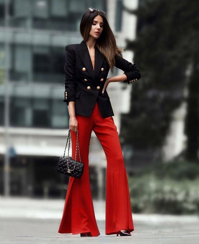 欧美街拍:浪漫丽人工作穿搭怎样好看?潮流就是要来点不一样