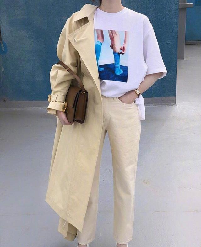 韩国博主SIWA日常穿搭风格优雅,配色简约又显高级