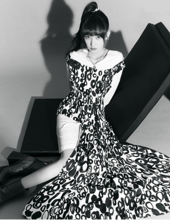 长了一张娃娃脸,穿衣风格却很御姐,你喜欢这样的程潇吗?