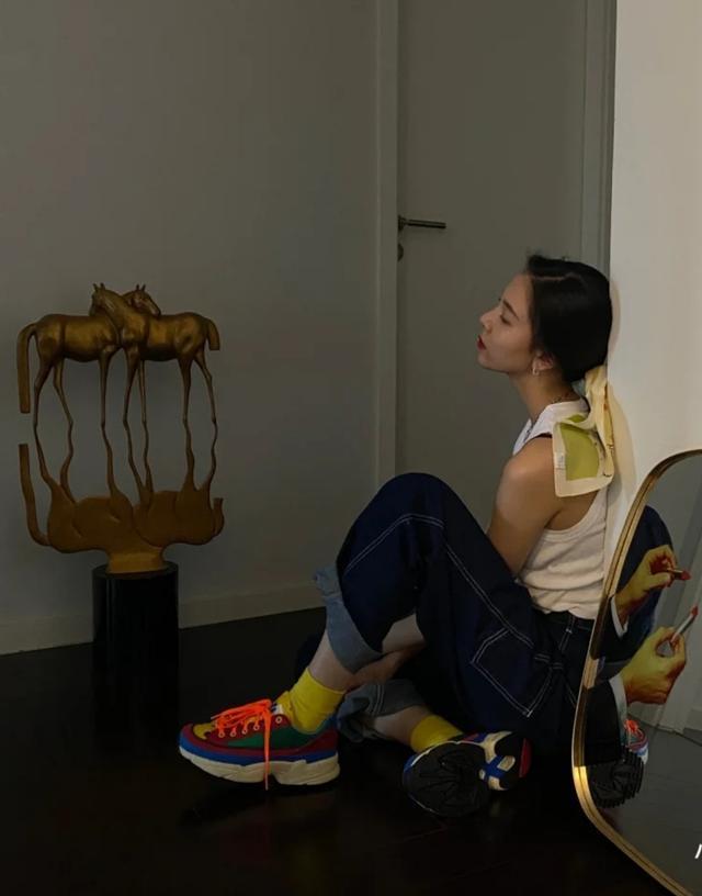 夏天怎么清凉怎么穿,但时尚又清凉的穿搭你掌握了吗