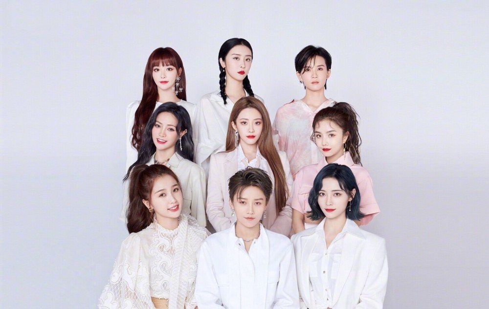 THE9七月上行程，刘雨昕最忙孔雪儿被遗忘，虞书欣成团即失业