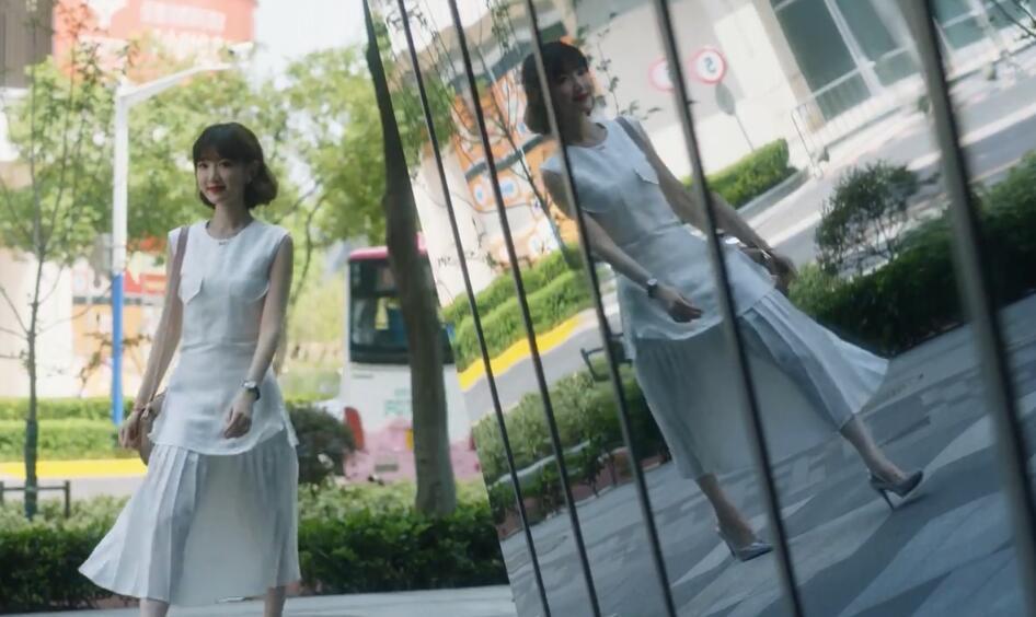 《三十而已》钟晓芹去离婚为啥打扮?时尚是女人对命运的无声抗争