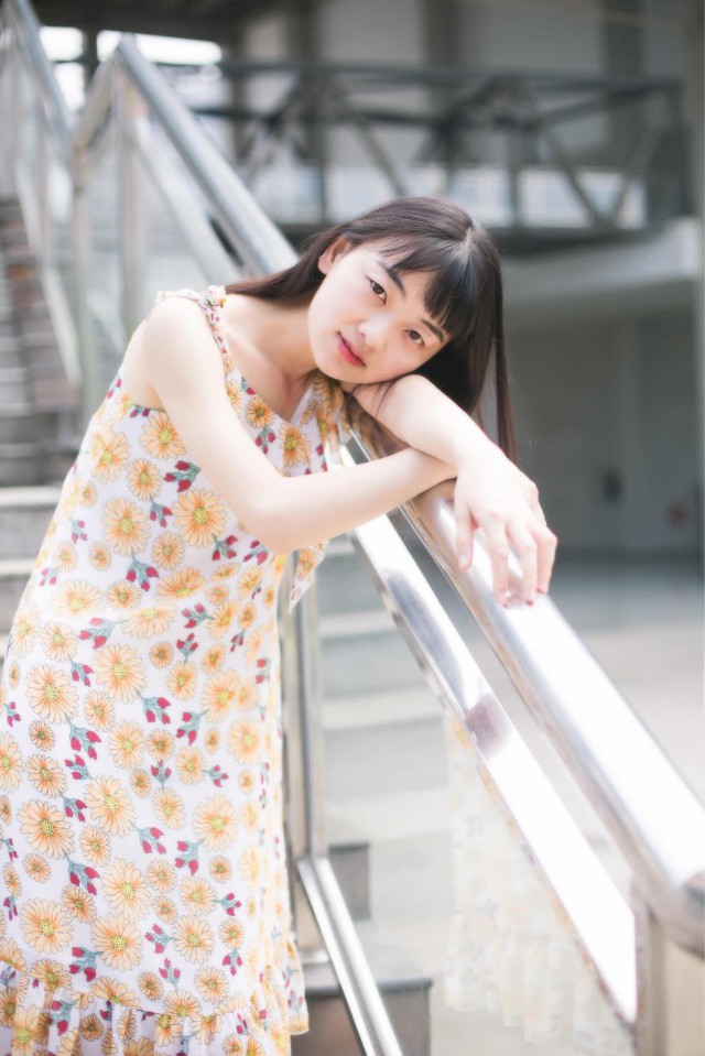 连衣裙搭配什么鞋子好看,搭配这几双鞋子简单又好看