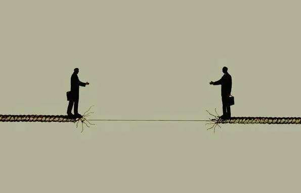 云掌黄金珠宝：把困难踩在脚下