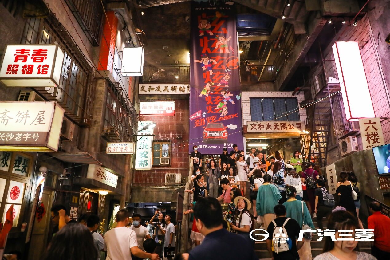 https://www.jiepai.net/wp-content/uploads/2020/08/48304c5ec0f845a637220b527471476a.jpg OMG!广汽三菱×葫芦兄弟跨界合作 ,巨型葫芦娃引爆全场!