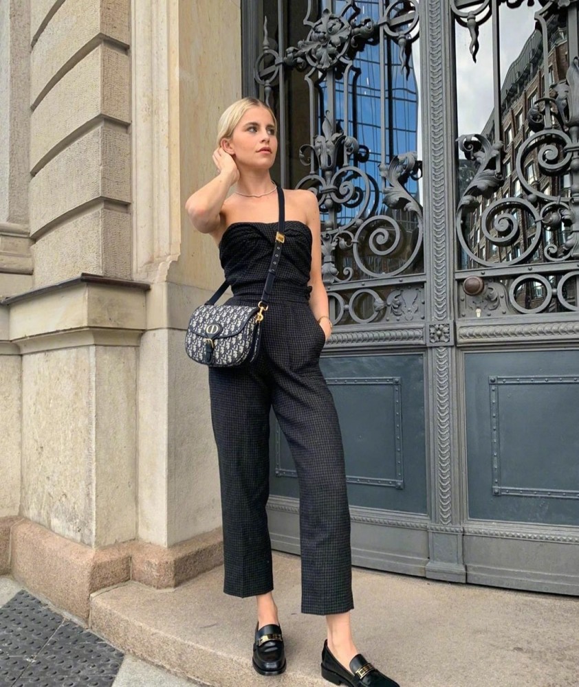 小个子女孩只能走初恋系？学学这个博主，小个子也能是御姐范！