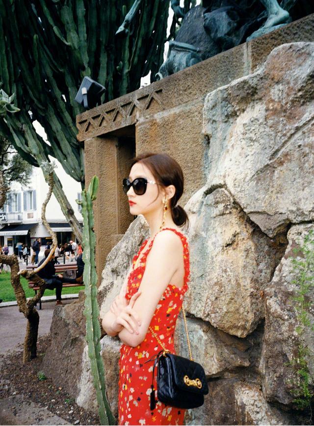 选对刘海的关晓彤有多美?御姐瞬间化身萌妹,怪不得让鹿晗心动