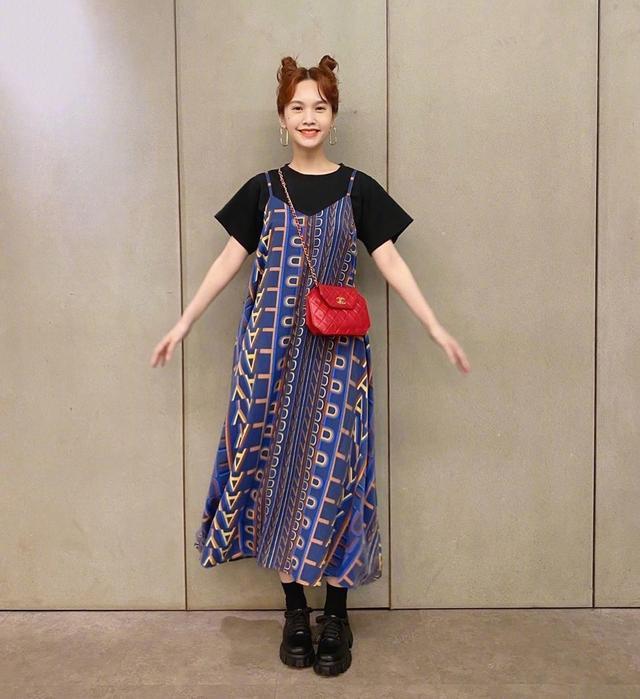 杨丞琳出道20年的少女秘诀竟是靠穿搭,小个子女生快来学学