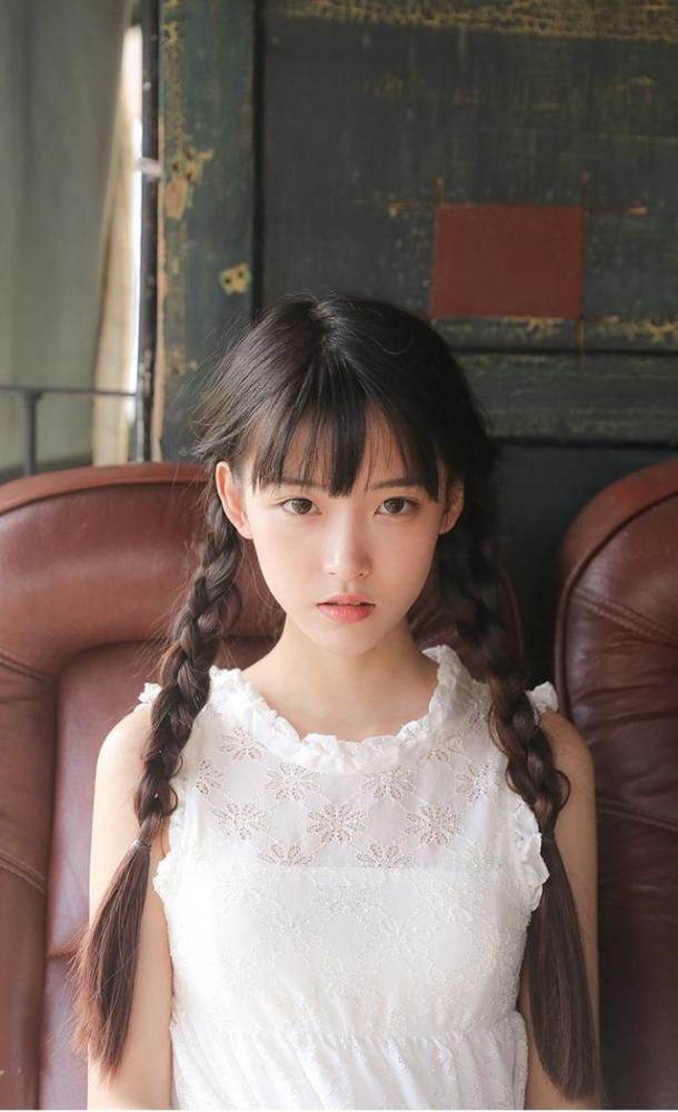 半藏森林微博营业，新造型改走精英人设，网友：还是茶艺适合她