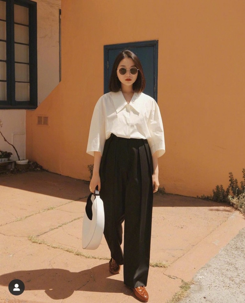 优秀穿搭案例鉴赏!日常这样穿复古又摩登,让人忽视你的身高