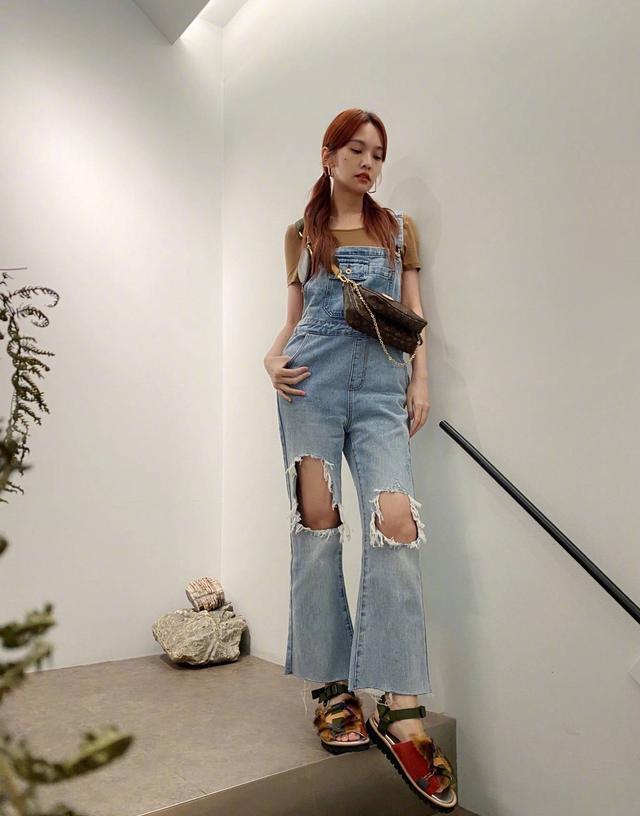 杨丞琳出道20年的少女秘诀竟是靠穿搭,小个子女生快来学学
