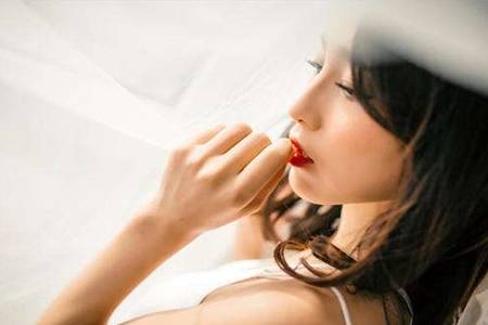 直女说话艺术大赏 如何学会说话的艺术这12条不可错过