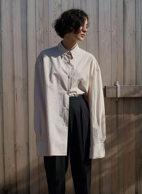 最近“无性别穿搭”火了,优雅率真为你带来全新时尚感