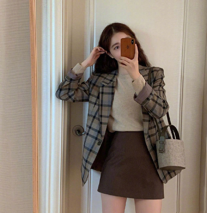 衣服再漂亮也要会穿搭，不懂这些穿衣小技巧，你只会“土”的可爱