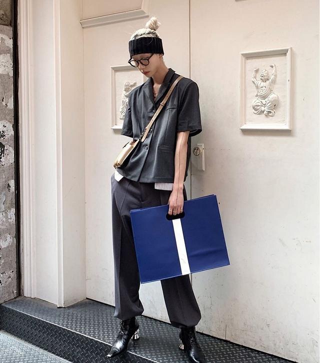 最近“无性别穿搭”火了,优雅率真为你带来全新时尚感