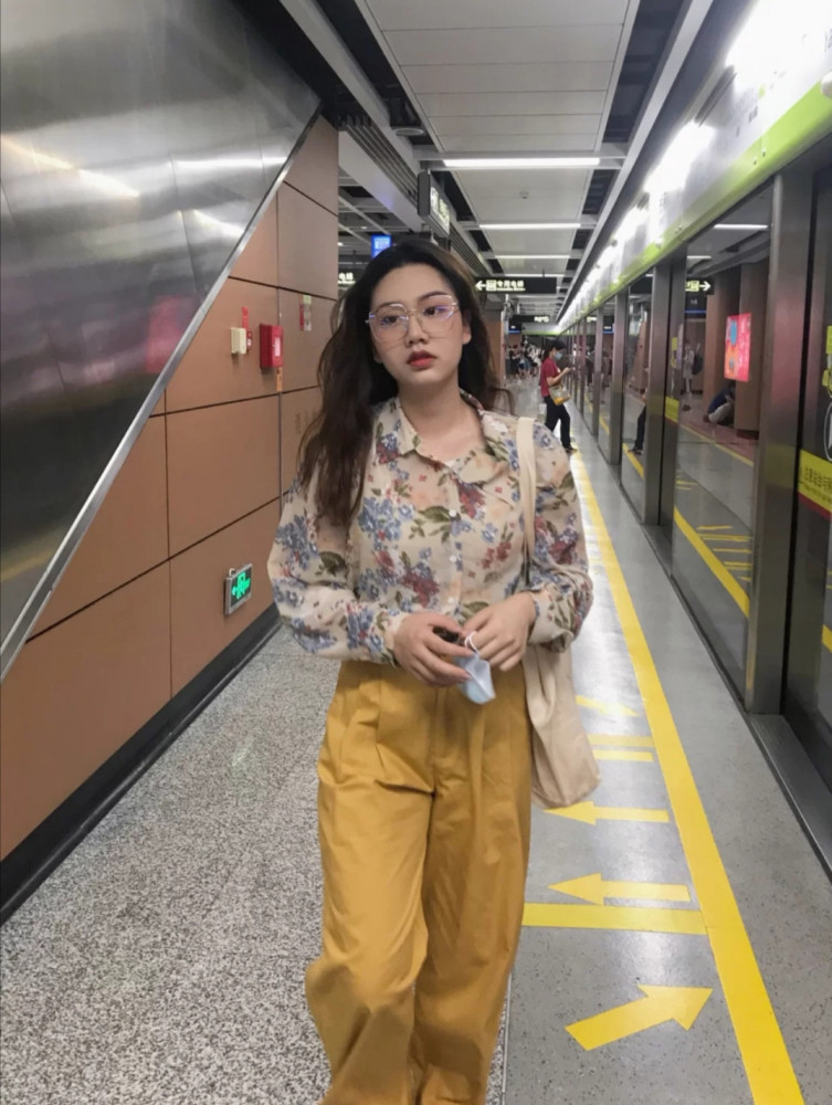 衣服再漂亮也要会穿搭，不懂这些穿衣小技巧，你只会“土”的可爱