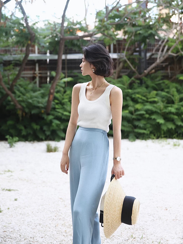 女人都爱的吊带,清爽“王炸”穿搭,提升你的时尚魅力