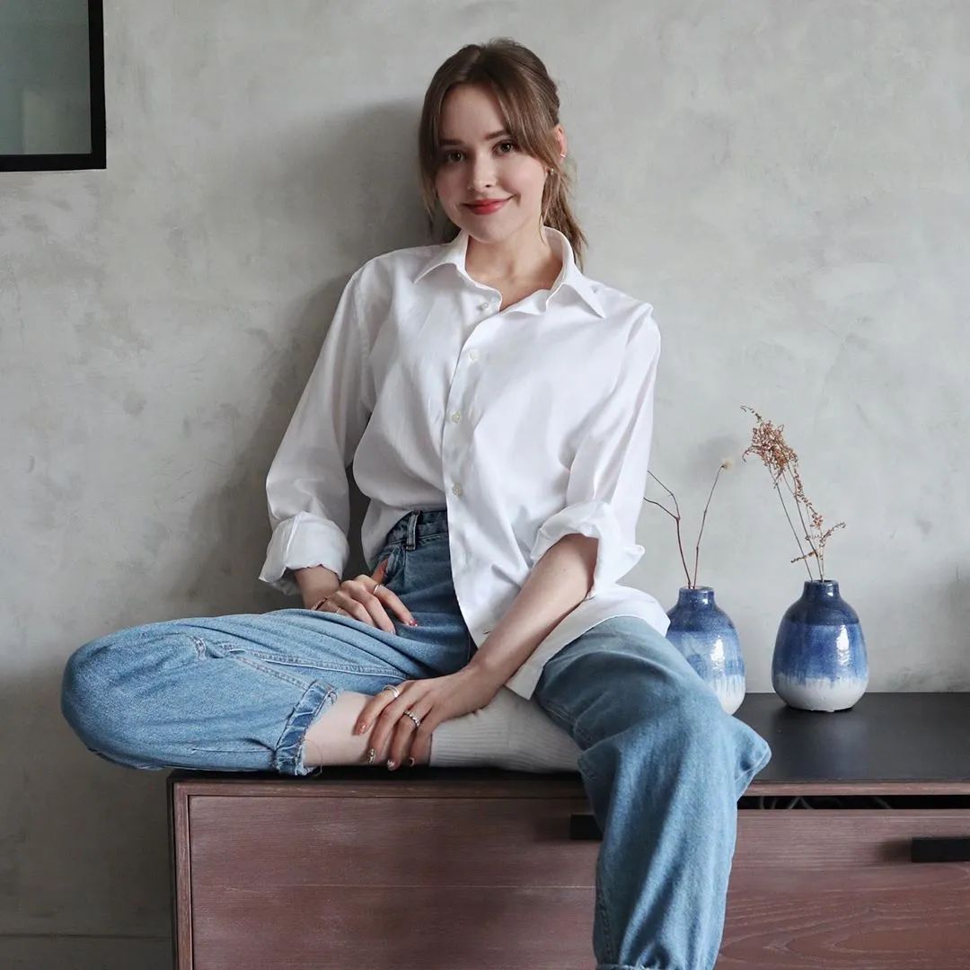 保姆级“自拍教科书”火爆外网!解锁你朋友圈国庆高赞