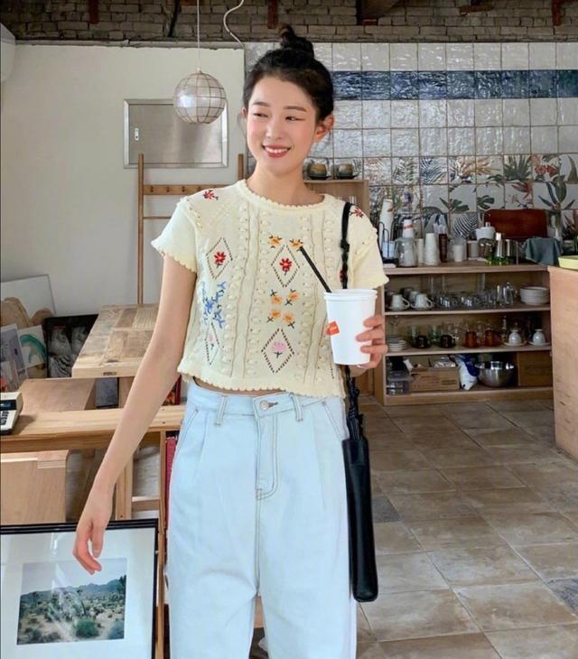 超级治愈的甜美风穿搭舒适休闲又不失时尚,时尚潮人都爱这样穿
