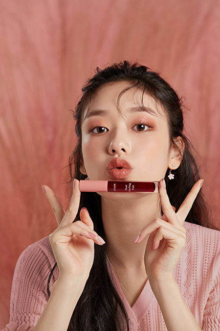 落日复古玫瑰色彩妆 温柔诗意氛围