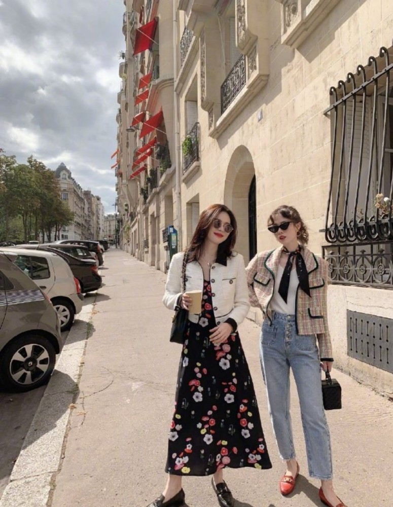 可以和“女朋友”一起穿的搭配！逛街压马路的必备