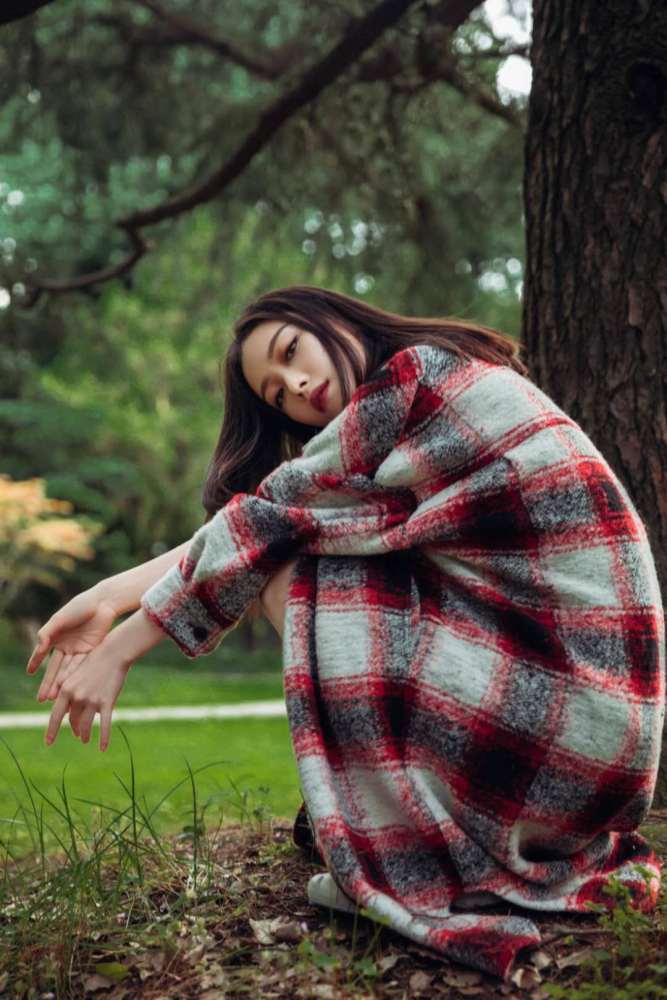 倪妮把长衬衫穿出了“战袍”气场,这搭配简直帅呆了