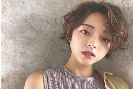 短发图片女2020最新款，适合大脸的短发造型大全