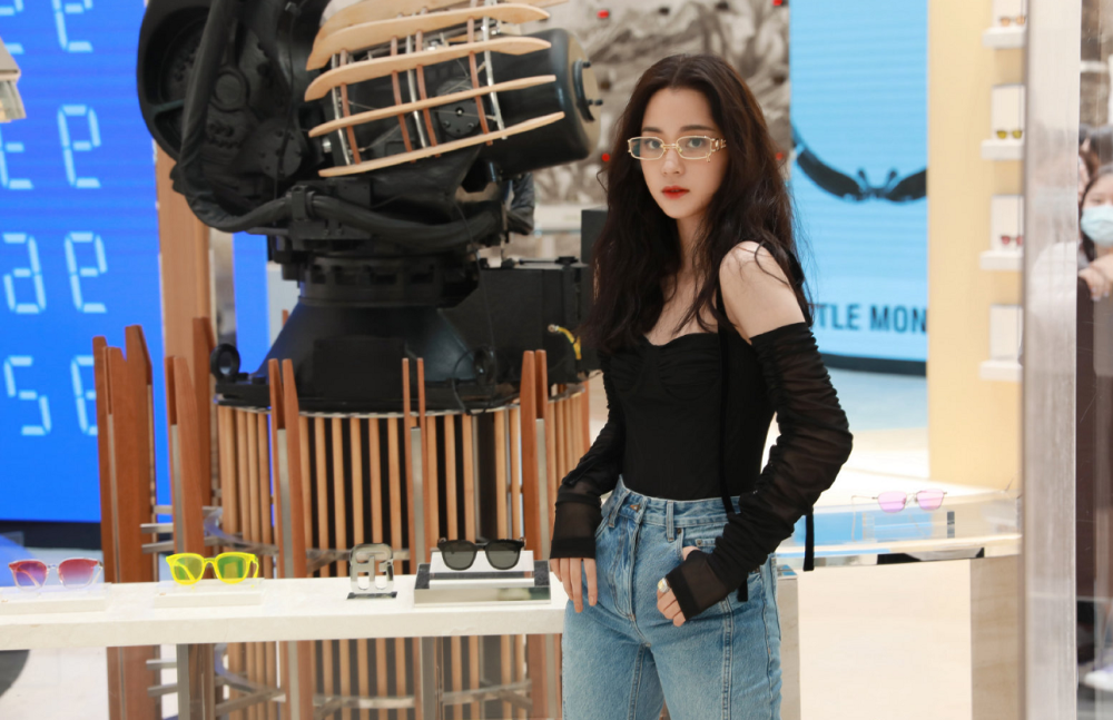 牛仔怎么穿好看？搭配看这几个单品让你秒变气质GIRL！