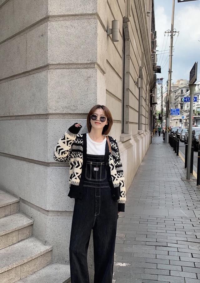 背带这样穿少女感扑面而来,减龄就靠它