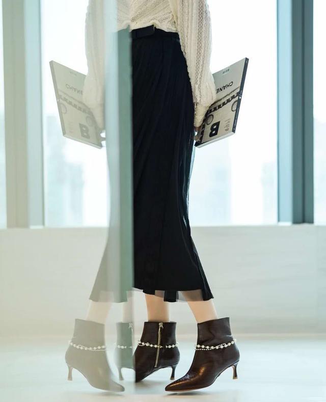 秋日通勤穿搭,小个子这样穿显高还自带气场