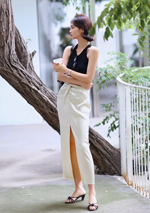 女人都爱的吊带,清爽“王炸”穿搭,提升你的时尚魅力