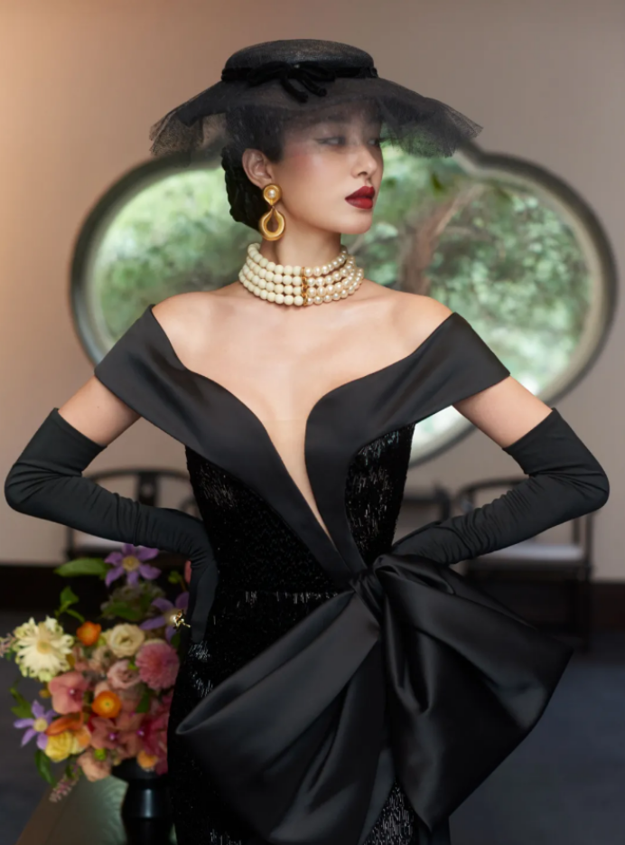 真正的名媛都很低调!女孩子莫做太多公主梦,名媛风穿搭倒可以学