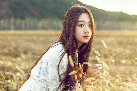 方脸适合什么发型 女生方脸最适合的发型