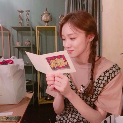 女朋友生日到了 送什么礼物会讨得对方欢心呢