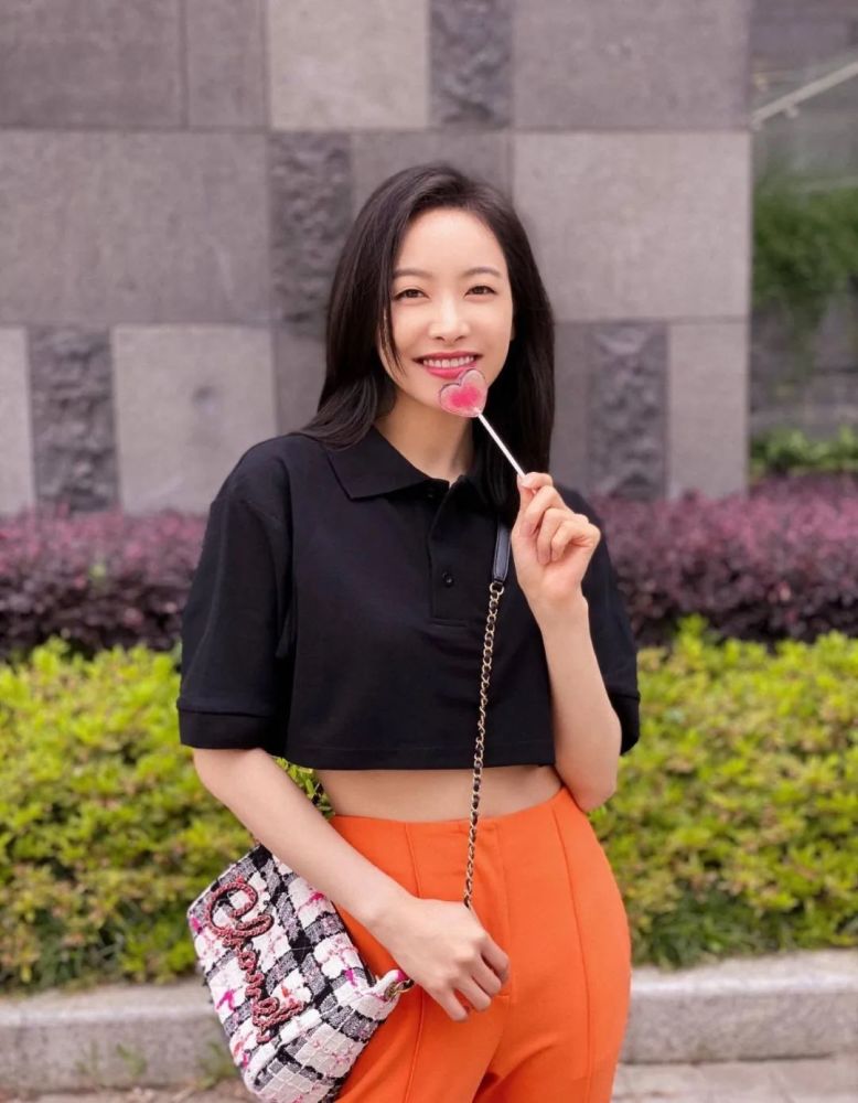 常见的三种脸型，心形脸饱满圆润，瓜子脸充满胶原蛋白