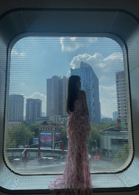 鬼马精灵虞书欣私下还是穿搭博主，不愧是“可爱作精”