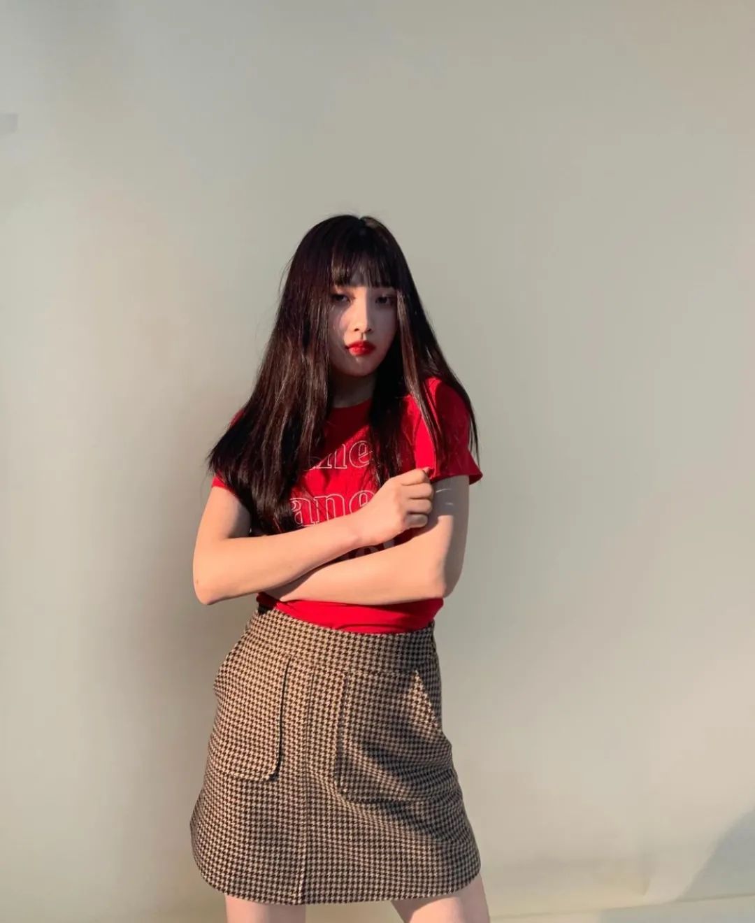 韩国女团性感担当！其实是隐藏的女鞋头，看她的照片网友直呼恋爱了