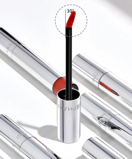 英树是正规化妆品吗?让英树水雾柔光唇釉来告诉你!