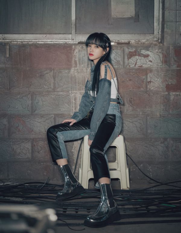 还揪着程潇粗腿不放？当她穿上“阴影裤”之后：腿型成直男最爱