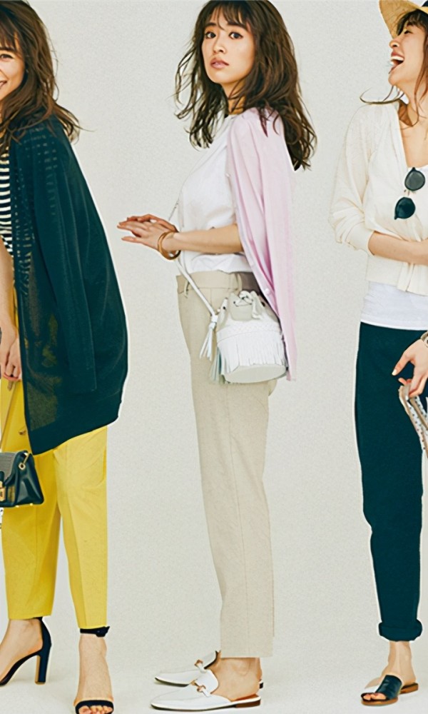 白色及浅驼色服装色彩搭配,10种潮流搭配风格