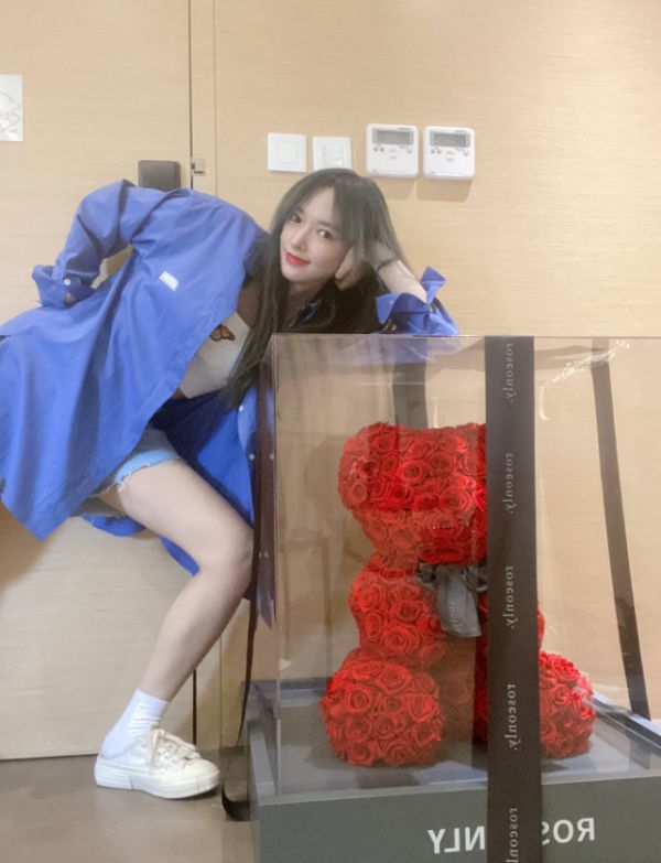 还揪着程潇粗腿不放？当她穿上“阴影裤”之后：腿型成直男最爱