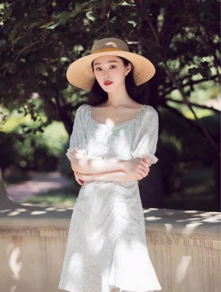 常见的三种脸型，心形脸饱满圆润，瓜子脸充满胶原蛋白