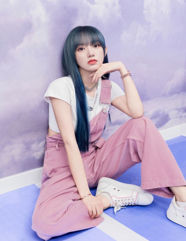 还揪着程潇粗腿不放？当她穿上“阴影裤”之后：腿型成直男最爱