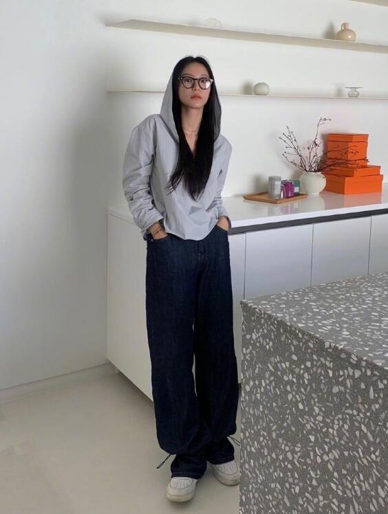 韩国时尚博主SEONHYE 冷淡盐系风时尚穿搭秀