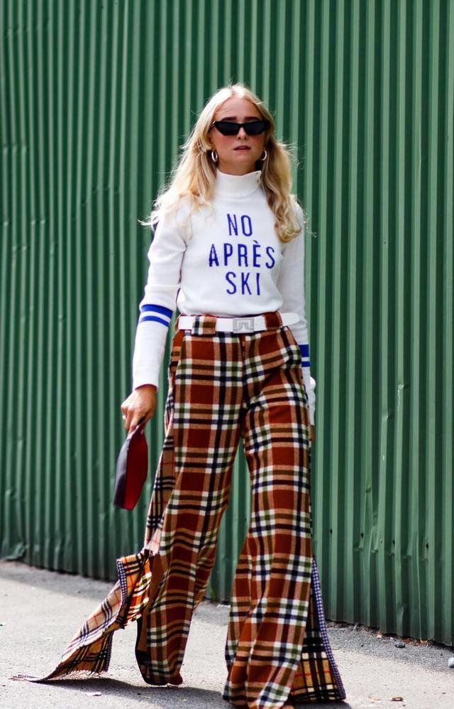 卫衣过秋怎么搭配都很帅，酷炫保暖还“藏膘”